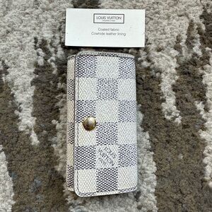 Louis Vuitton 4 Key Holder Damier Azur